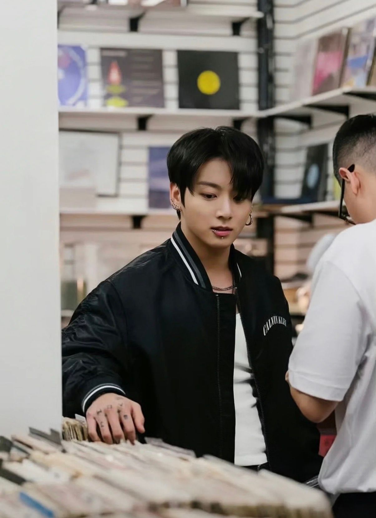 CALVIN KLEIN JEANS NYLON GRAPHIC BOMBER JACKET ‘WORN BY JUNGKOOK’ product image 3