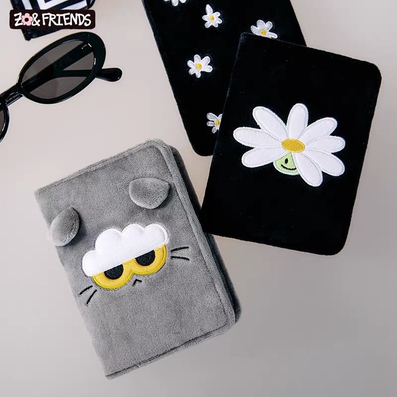ZOA & FRIENDS 4.0 – Passport Holder 