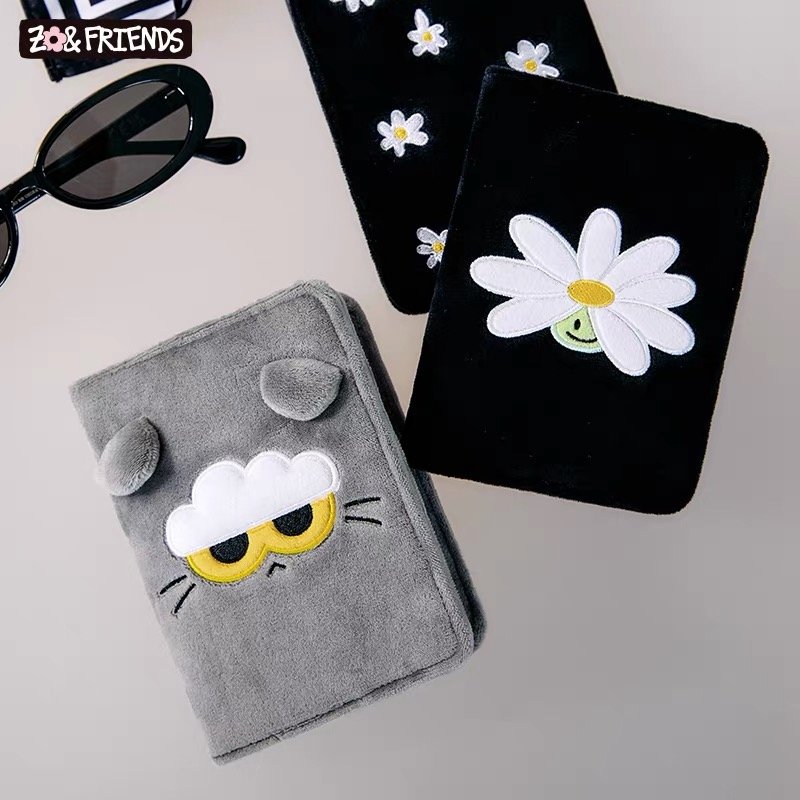 ZOA & FRIENDS 4.0 – Passport Holder