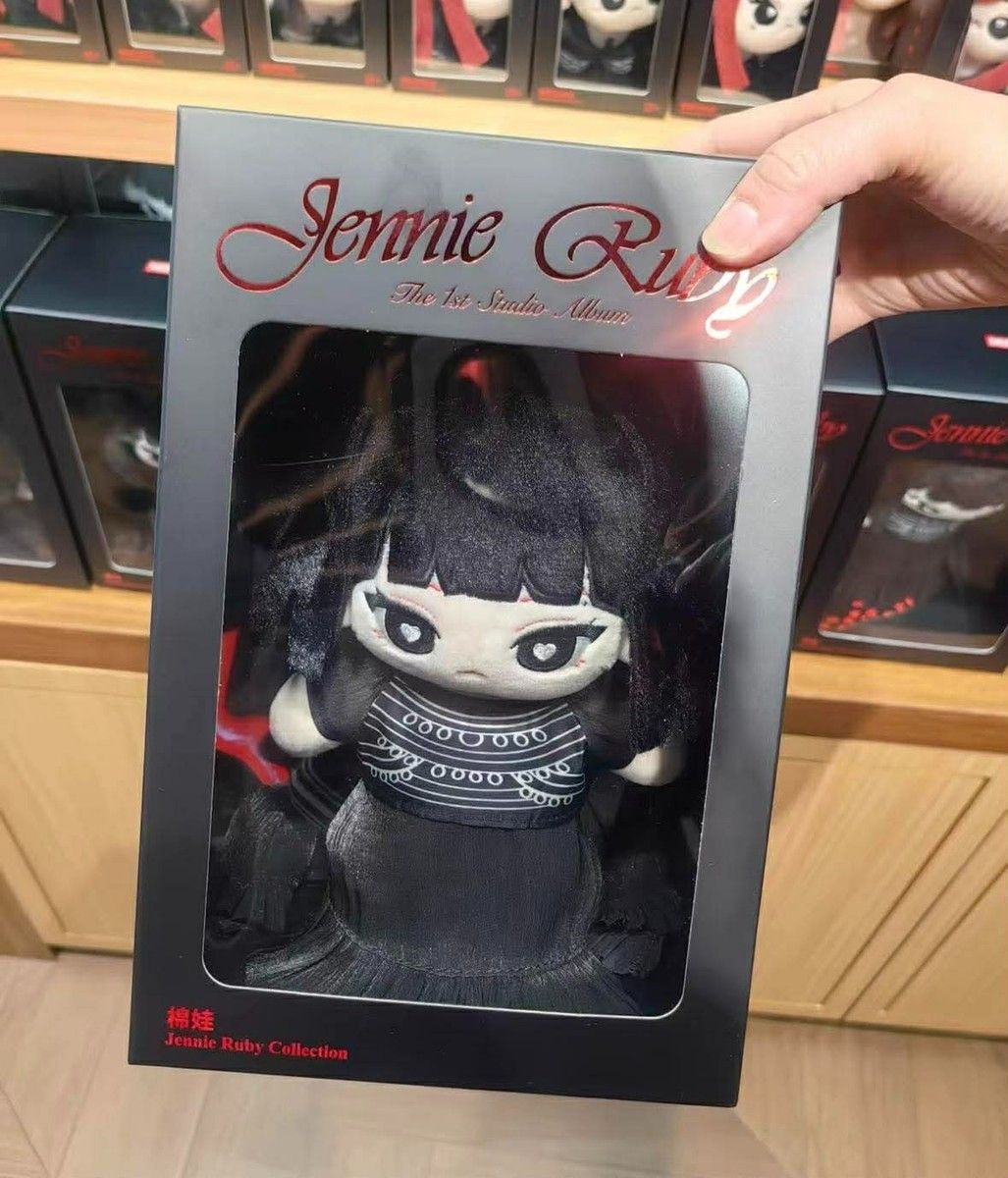 MINISO x JENNIE PLUSH DOLL product image 2