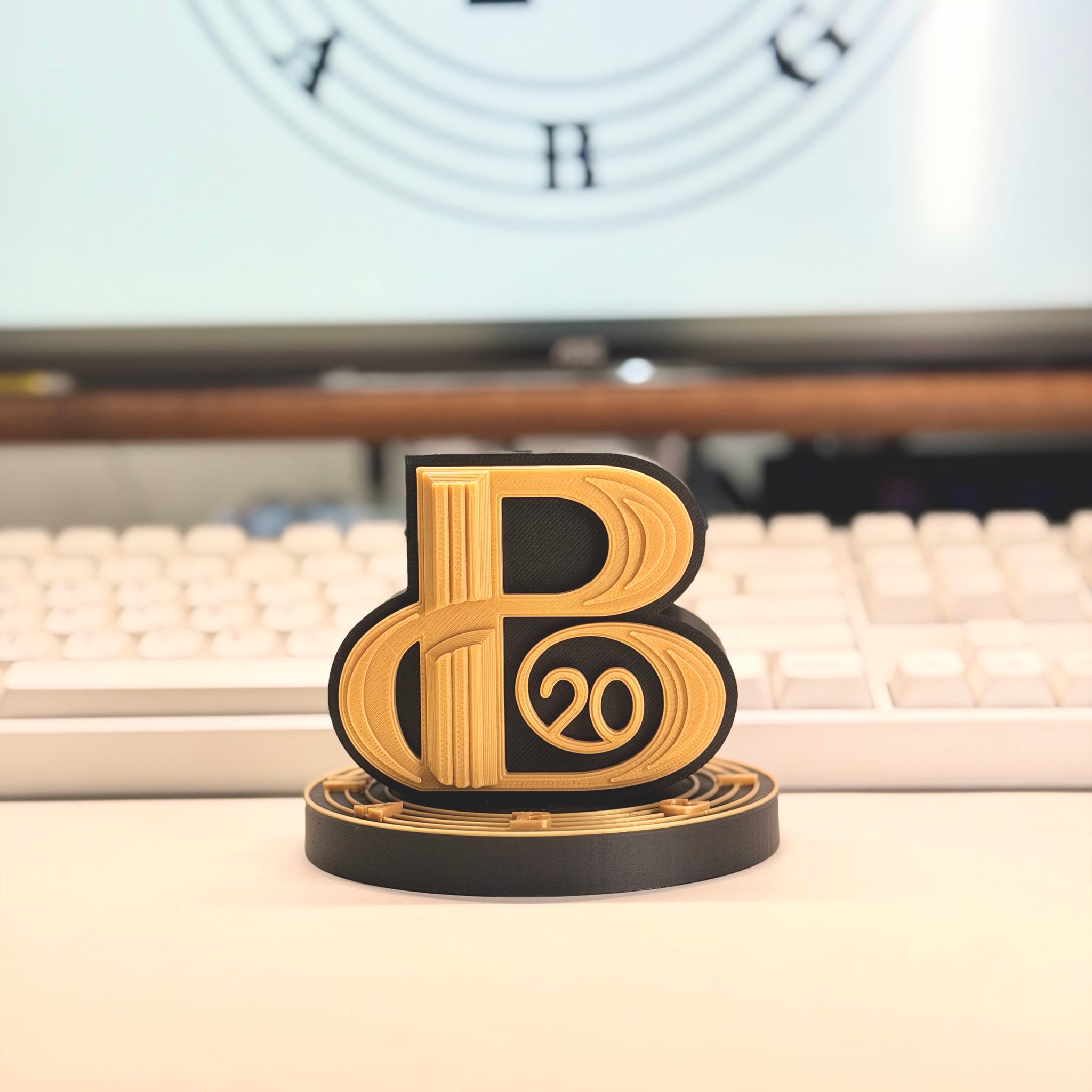 BIGBANG 20th Anniversary Lightstick Cradle product image 2